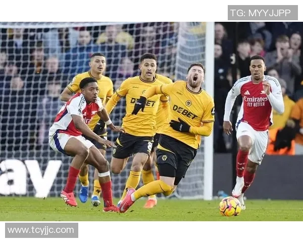 英超激战：多特蒙德6比2曼联争议判罚引发全场沸腾