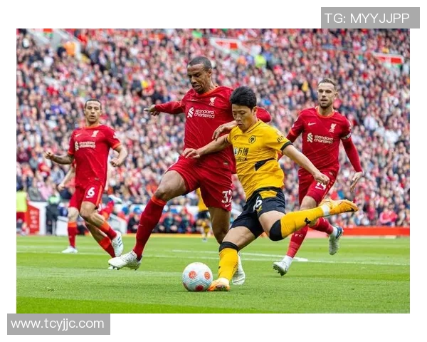 意甲激战AC米兰逆转利物浦5-1补时争议进球引发全场狂欢 意甲激战AC米兰逆转利物浦5-1补时争议进球引发全场狂欢