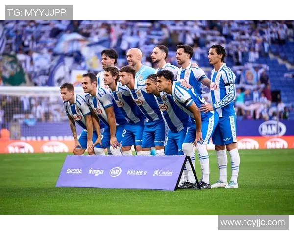 西甲焦点战:多特蒙德与波尔图互交白卷争议判罚引发全场热议 西甲焦点战:多特蒙德与波尔图互交白卷争议判罚引发全场热议