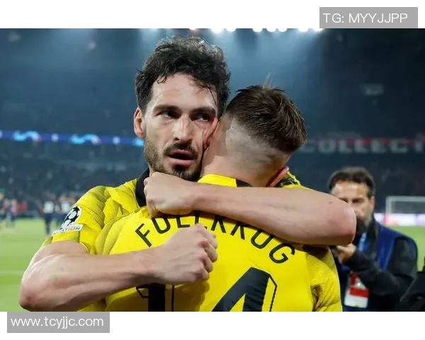 欧冠激战：那不勒斯与多特蒙德鏖战成平局绝杀时刻引发全场沸腾